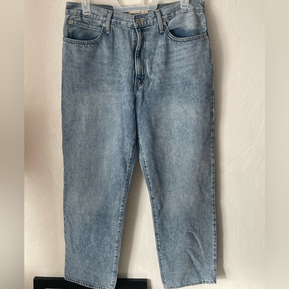 Levi’s 90’s Baggy Straight Leg Jean Medium Wash - Size 33